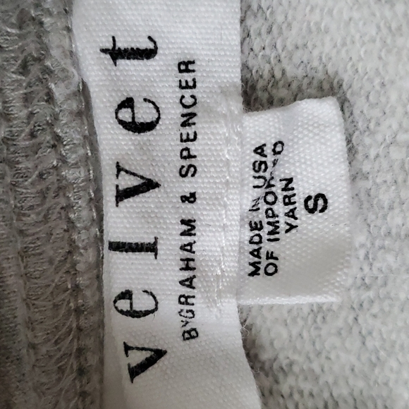 Velvet Graham & Spencer gray sweatshirt - Picture 4 of 7